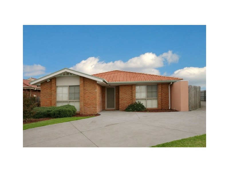 1/549 Kings Road, Taylors Lakes VIC 3038