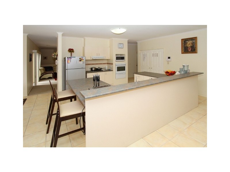 17 Collins Street, Taylors Hill VIC 3037