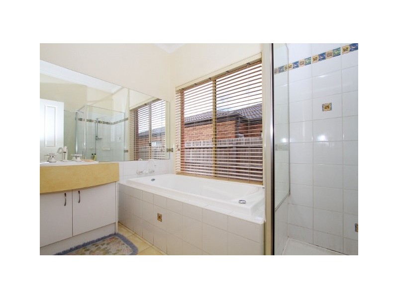 17 Collins Street, Taylors Hill VIC 3037