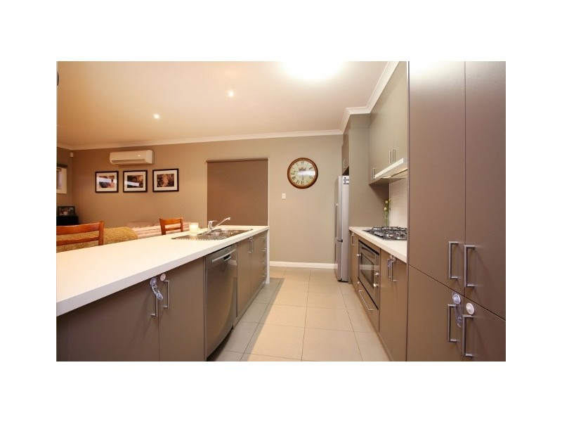 7 Begonia Court, Caroline Springs VIC 3023