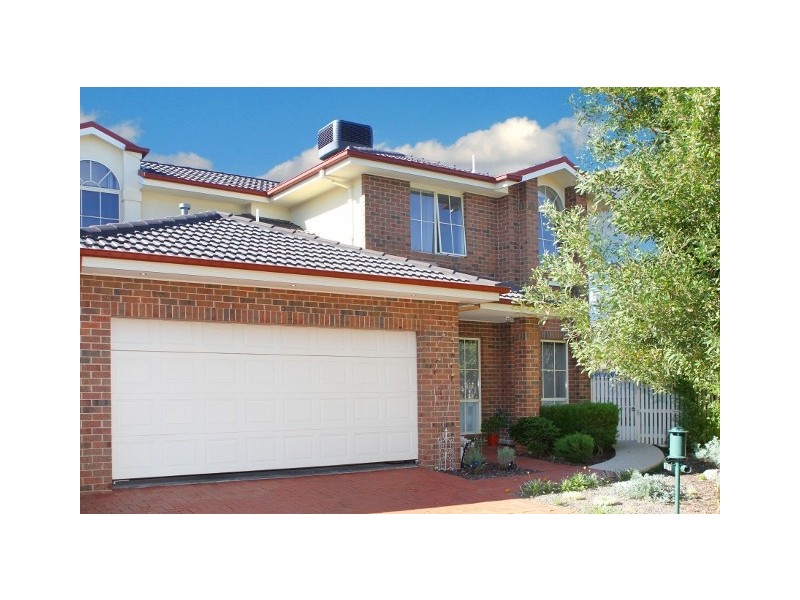 37 Wattletree Drive, Taylors Hill VIC 3037
