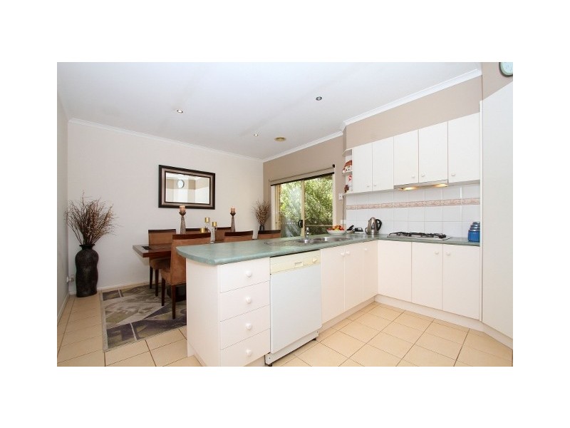 37 Wattletree Drive, Taylors Hill VIC 3037