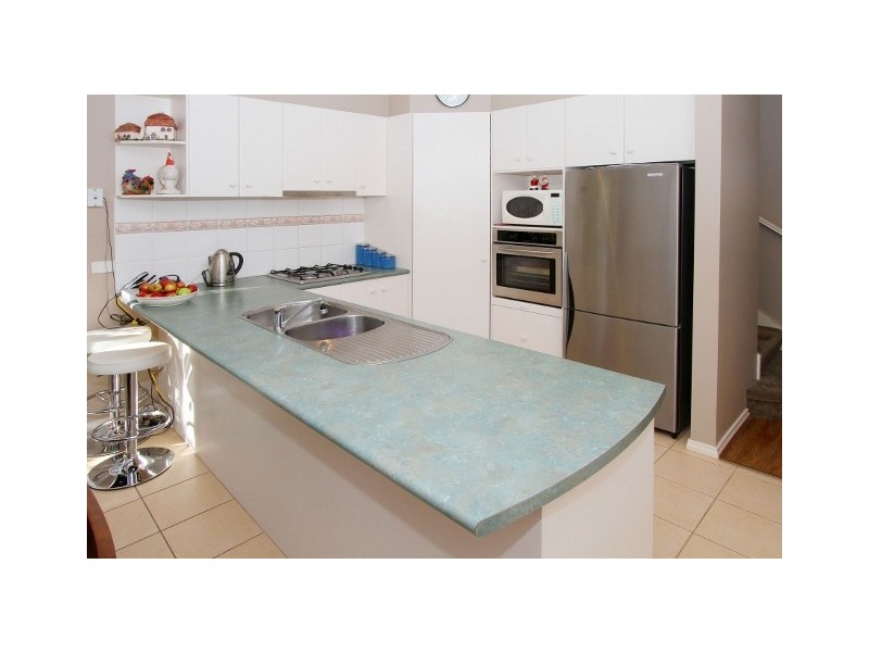37 Wattletree Drive, Taylors Hill VIC 3037