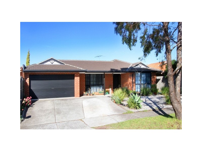 61 John Paul Drive, Hillside VIC 3037