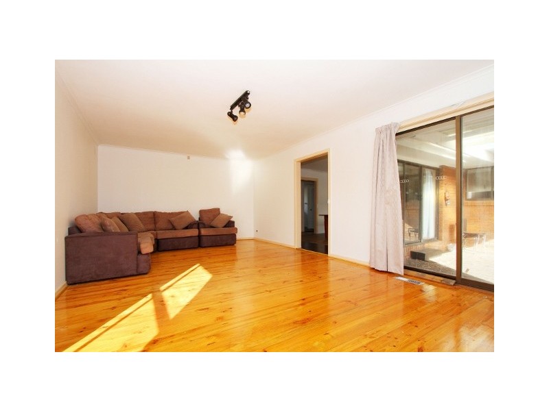 32 Aldershot Drive, Keilor Downs VIC 3038