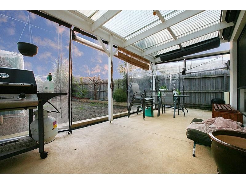 1/47 Delbridge Drive, Sydenham VIC 3037