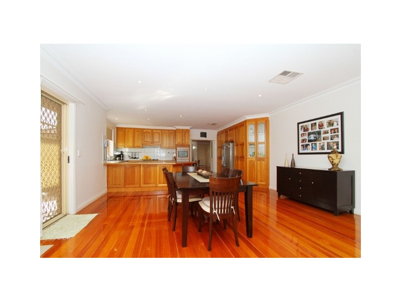 71 McCubbin Drive, Taylors Lakes VIC 3038