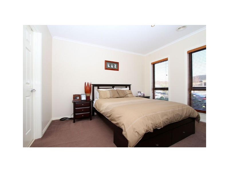 12 Lyons Avenue, Burnside Heights VIC 3023