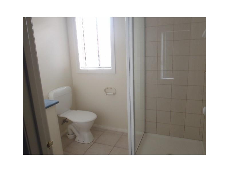 64 Brindalee Way, Hillside VIC 3037