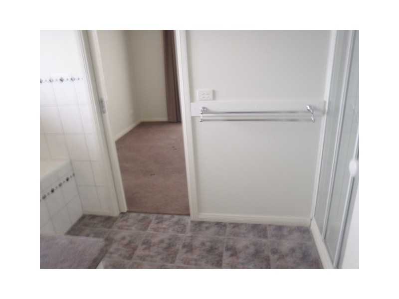 1/19 Silverdene Avenue, Sydenham VIC 3037