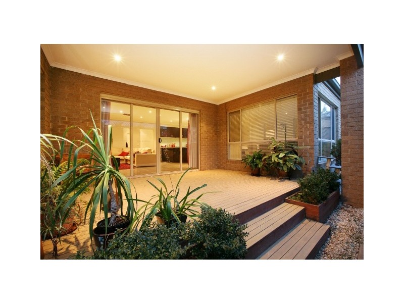 7 Inglewood Drive, Burnside Heights VIC 3023