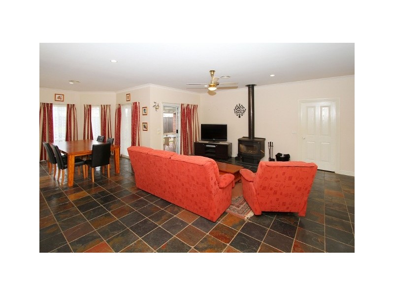 125 Pecks Road, Sydenham VIC 3037