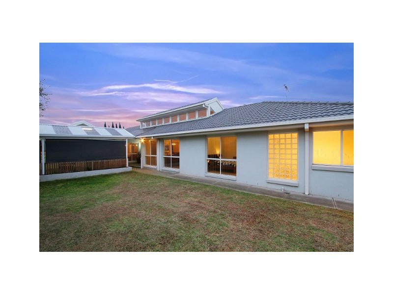 64 Chisholm Drive, Caroline Springs VIC 3023
