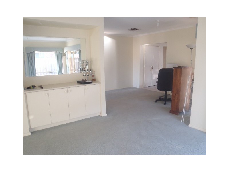 5 Corama Court, Sydenham VIC 3037