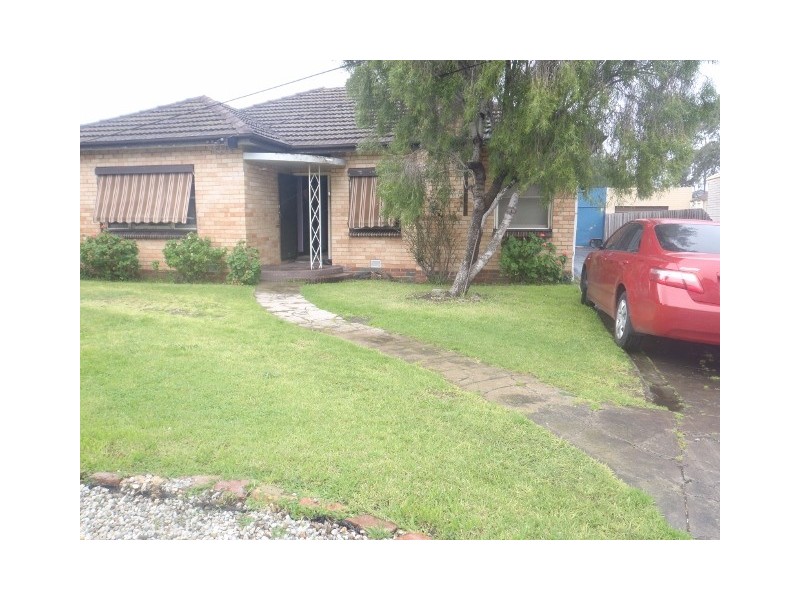 19 Edgar Street, Kingsville VIC 3012