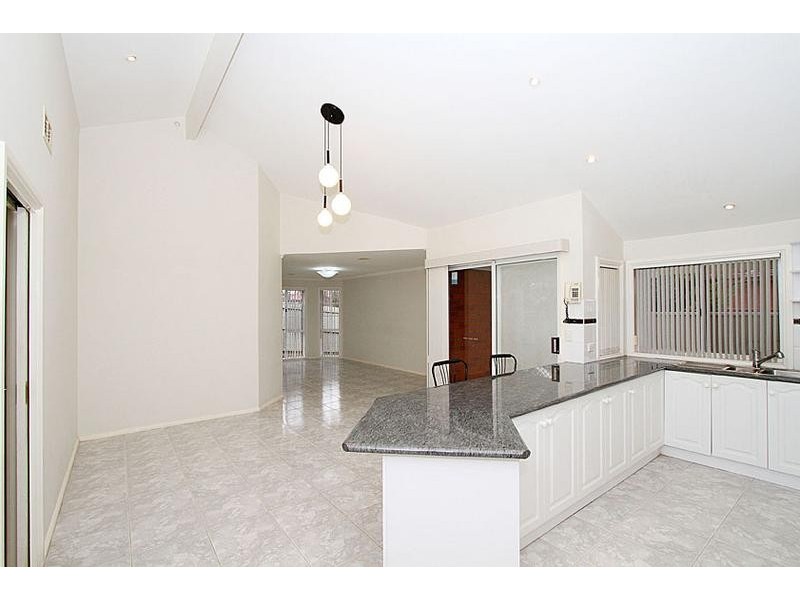 1 Munjong Place, Delahey VIC 3037