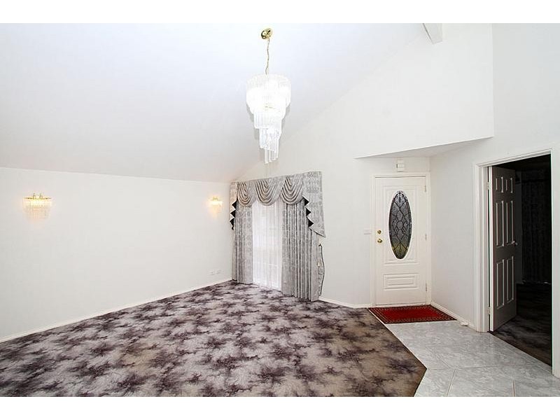 1 Munjong Place, Delahey VIC 3037