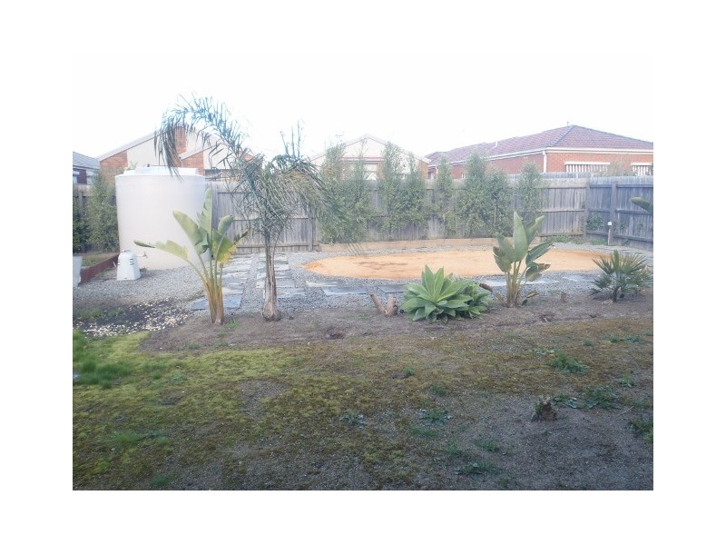 7 Enid Court, Hillside VIC 3037