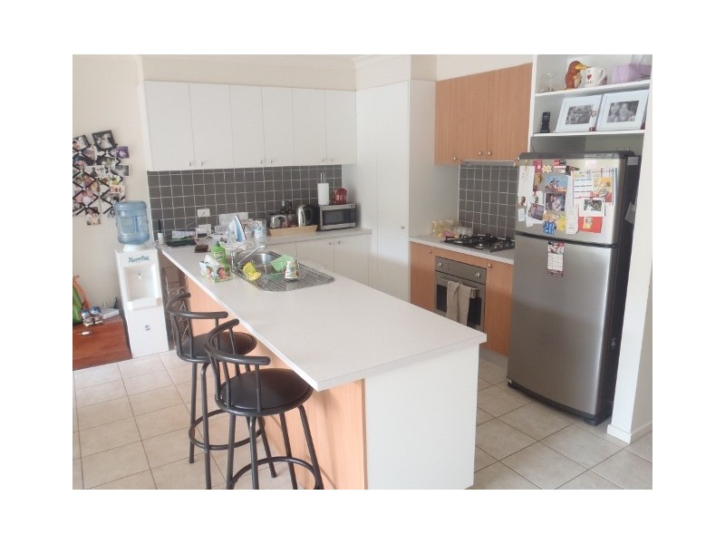 11 Wentworth Dve, Taylors Lakes VIC 3038