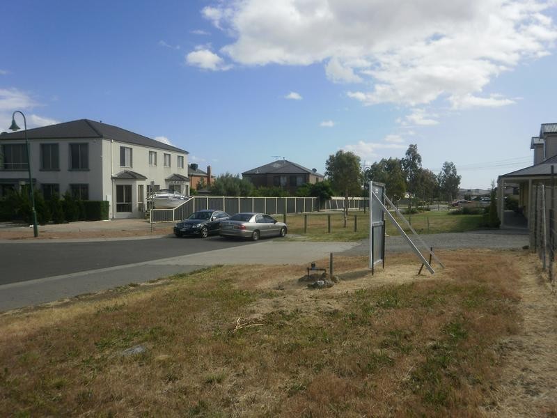 24 Galli Court, Hillside VIC 3037