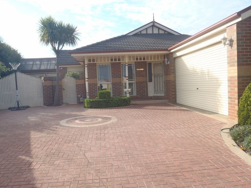 7 Sundew Close, Hillside VIC 3037