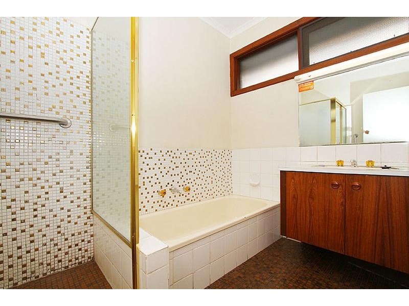 2 Loddon Avenue, Keilor VIC 3036