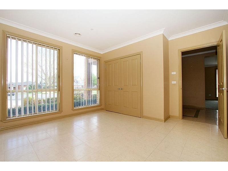 6 View Court, Hillside VIC 3037