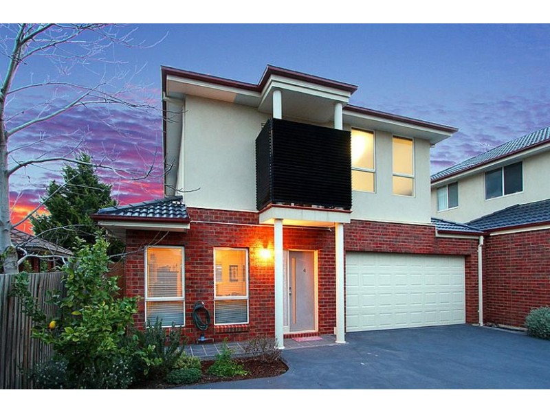 4/1a Thorogood Court, Taylors Lakes VIC 3038