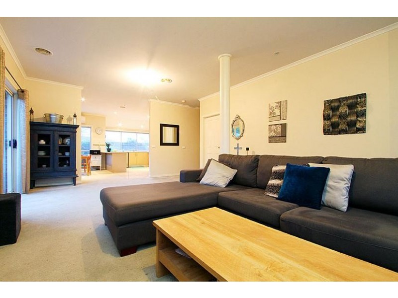 4/1a Thorogood Court, Taylors Lakes VIC 3038