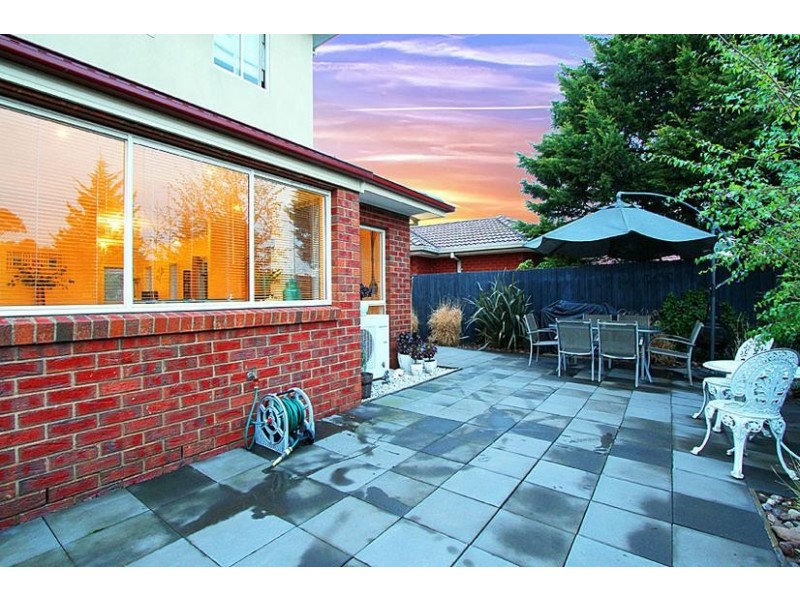 4/1a Thorogood Court, Taylors Lakes VIC 3038