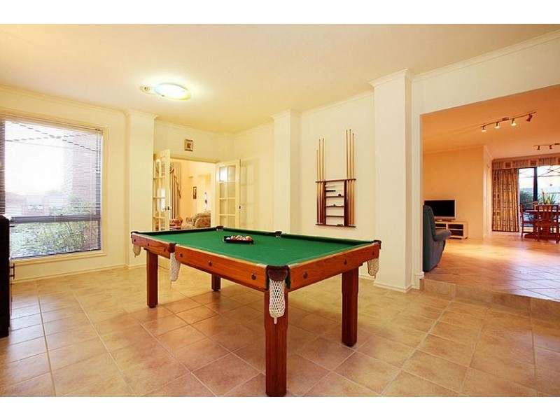 12 Stirling Court, Hillside VIC 3037