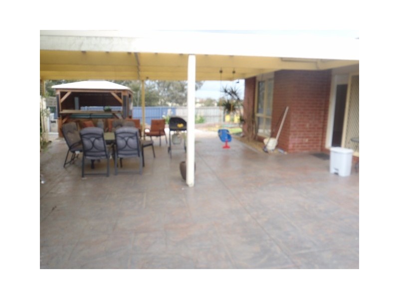 13 Rowell Place, Taylors Lakes VIC 3038