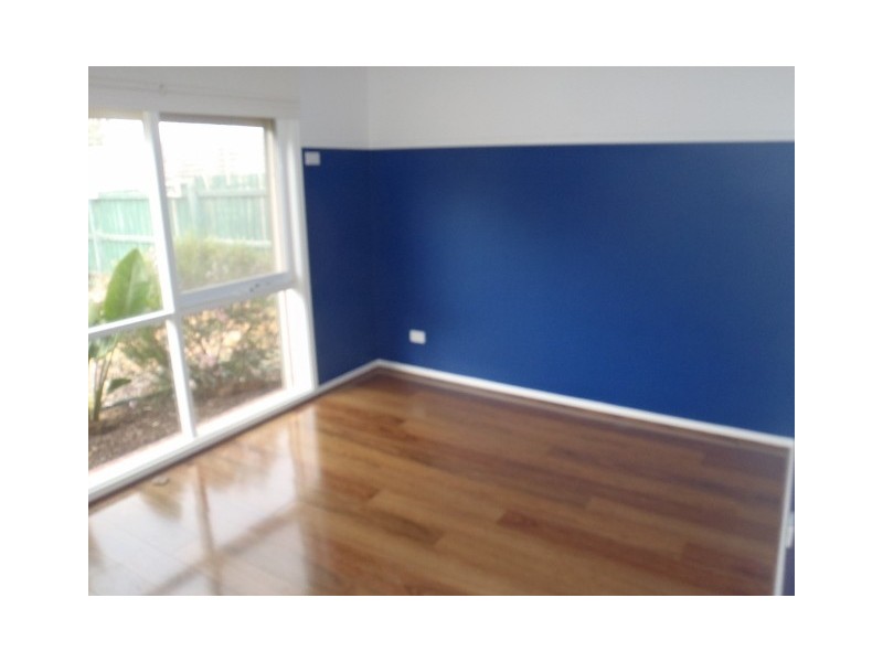 13 Rowell Place, Taylors Lakes VIC 3038