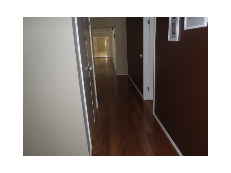 13 Rowell Place, Taylors Lakes VIC 3038