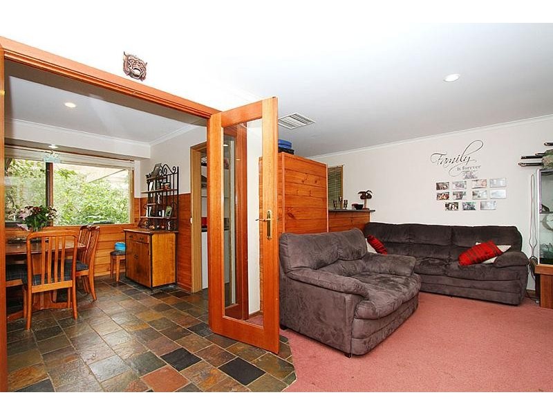 18 Buckingham Street, Sydenham VIC 3037