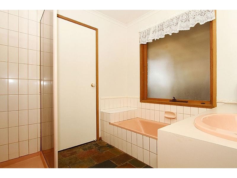 18 Buckingham Street, Sydenham VIC 3037