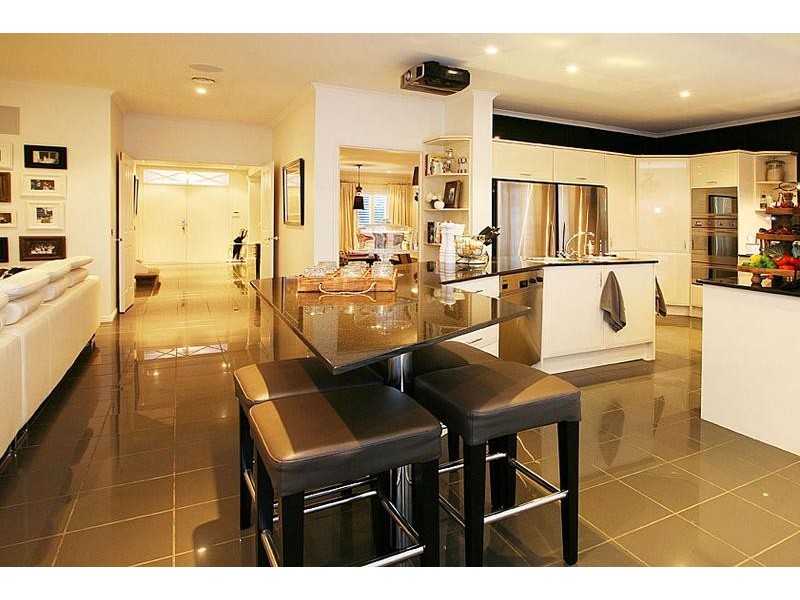 69 McCubbin Drive, Taylors Lakes VIC 3038