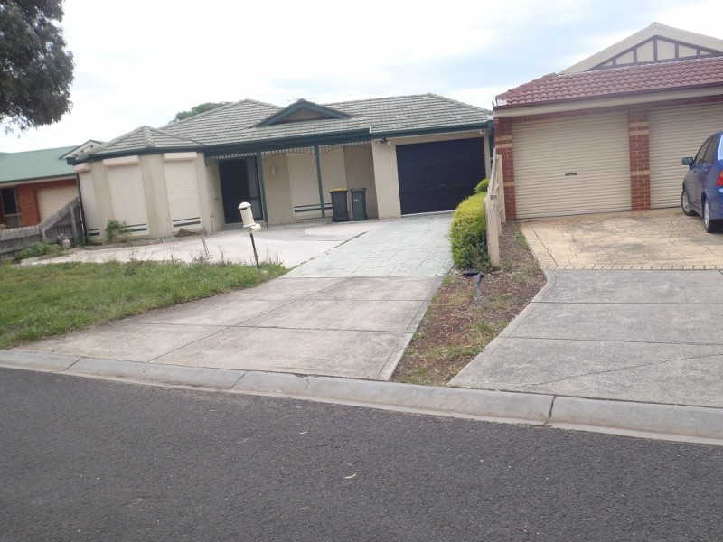 14 Ingoldsby Court, Delahey VIC 3037