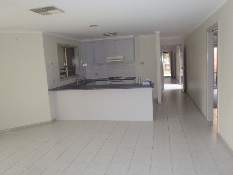 14 Ingoldsby Court, Delahey VIC 3037