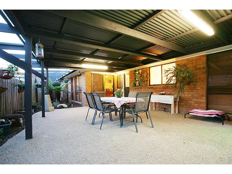 2 Rhode Island Court, Taylors Lakes VIC 3038