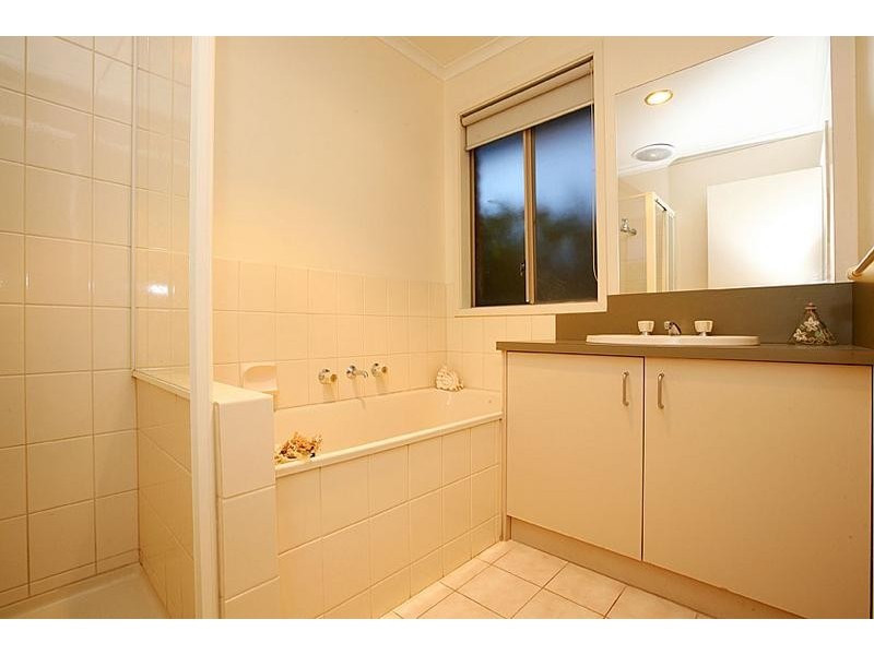 23 Dundee Way, Sydenham VIC 3037