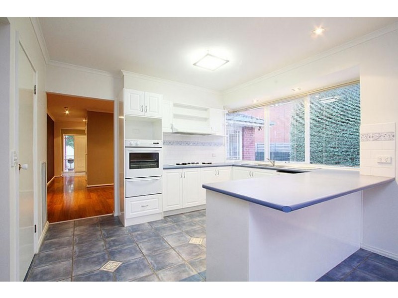 13 Rowell Place, Taylors Lakes VIC 3038