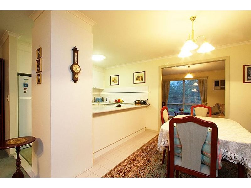 22 Village Avenue, Taylors Lakes VIC 3038