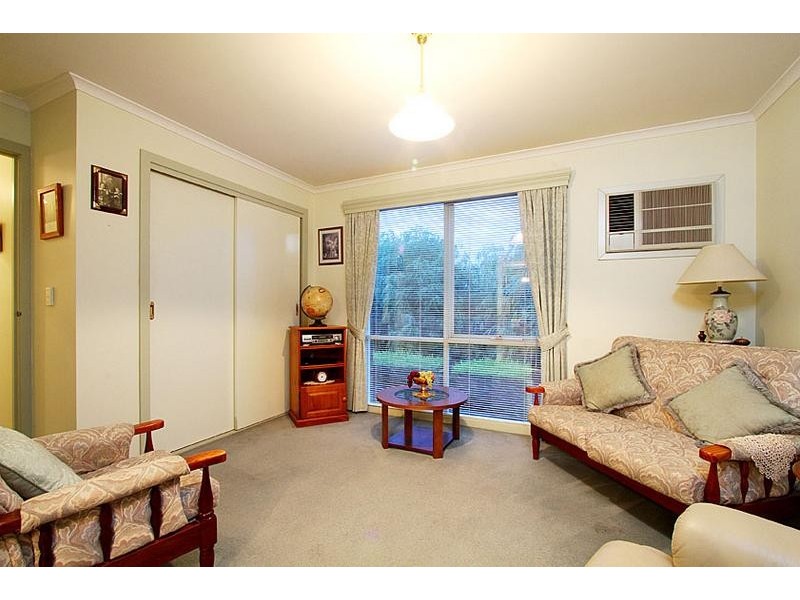 22 Village Avenue, Taylors Lakes VIC 3038