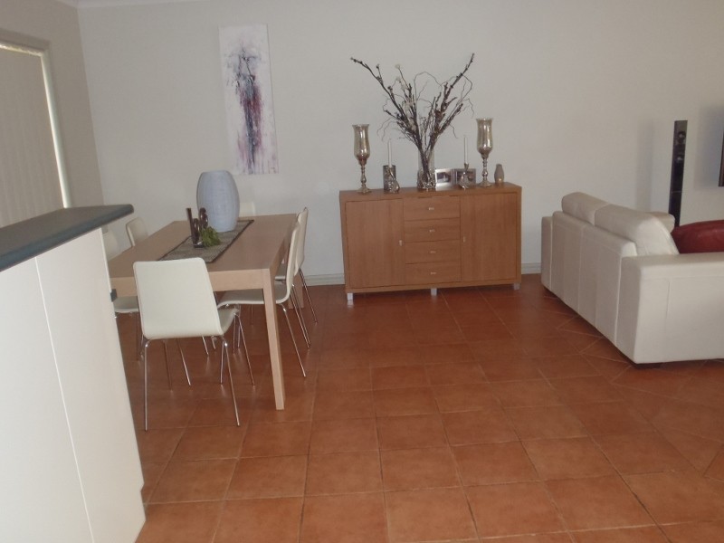 4/70 Community Hub, Sydenham VIC 3037