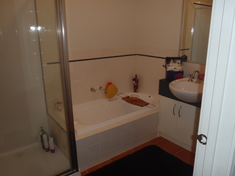 4/70 Community Hub, Sydenham VIC 3037