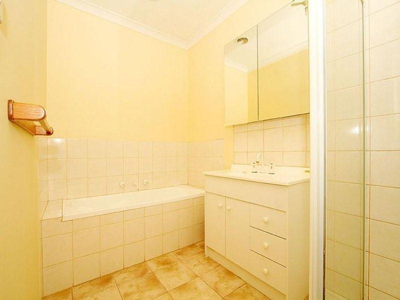 1/51A Pecks Road, Sydenham VIC 3037