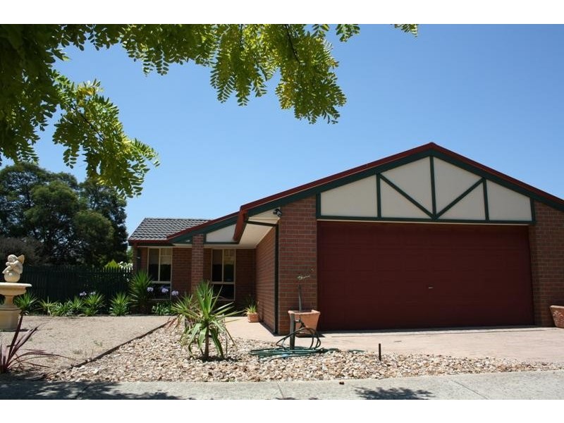 14 Colston Drive, Hillside VIC 3037