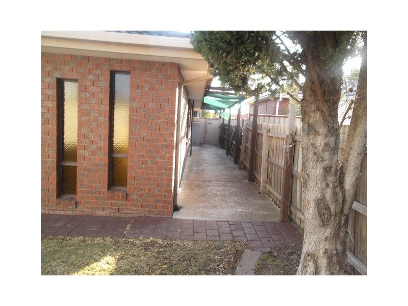 2 Morris Drive, Keilor Downs VIC 3038
