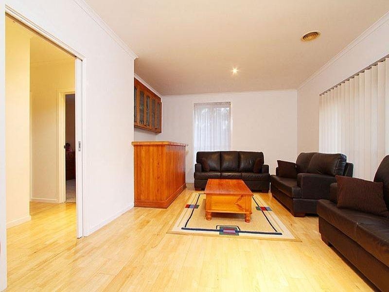1 Santa Monica Drive, Keilor Lodge VIC 3038